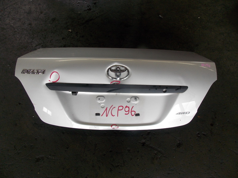Крышка багажника Toyota Belta NCP96
