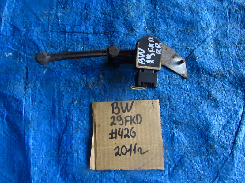 Датчик положения кузова Volvo V70