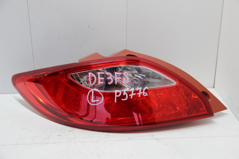 Стоп-сигнал Mazda Demio