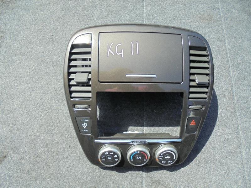 Блок управления климат-контролем Nissan Bluebird Sylphy