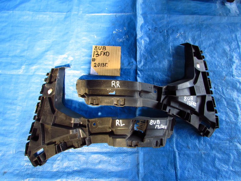 Крепление бампера Audi Q3 8UB