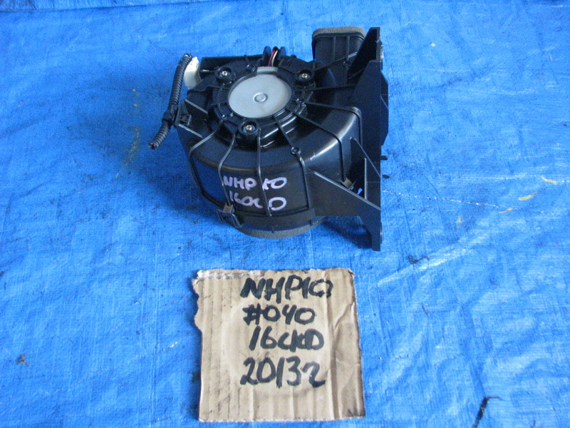 Мотор охлаждения батареи Toyota Aqua NHP10