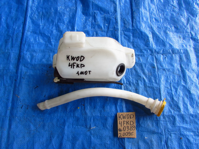 Бачок стеклоомывателя Renaut Kangoo