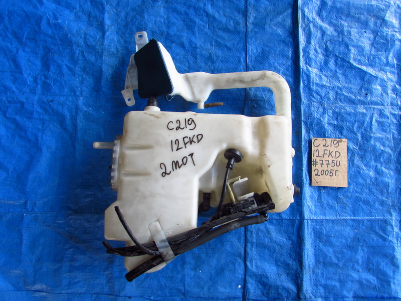 Бачок стеклоомывателя Mercedes-benz Cls-class