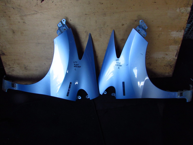 Крыло Honda Freed