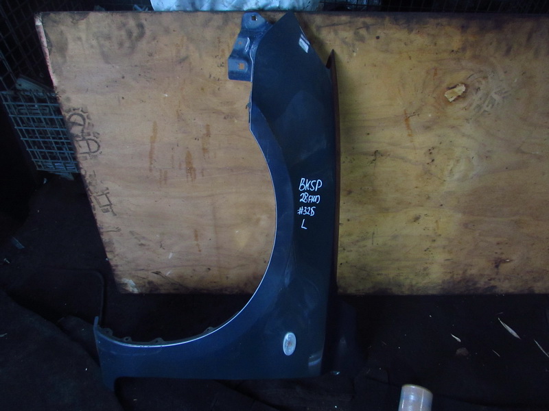 Крыло Mazda Axela BK5P