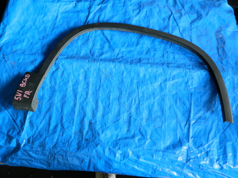 Дефендер Volkswagen Tiguan 5N1