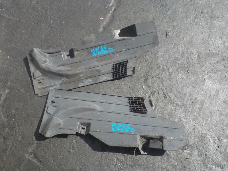 Решетка под лобовое стекло Volvo V50