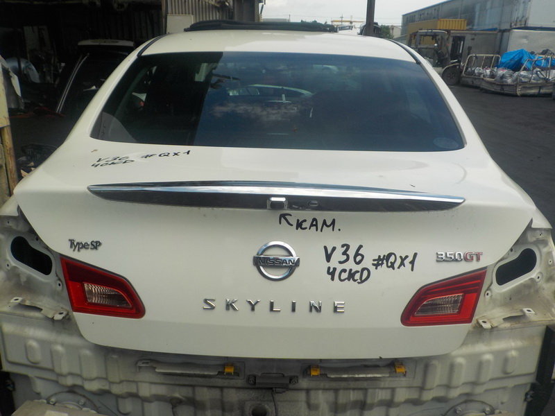 Крышка багажника Nissan Skyline