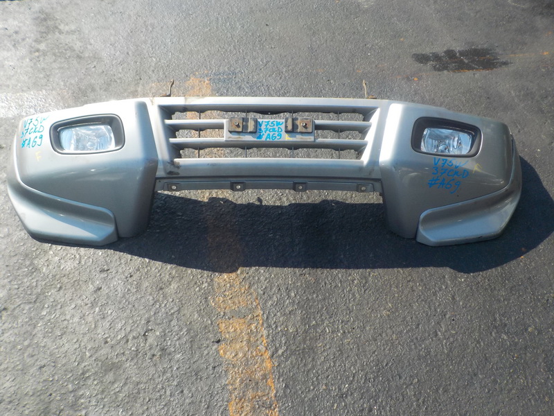 Бампер Mitsubishi Pajero