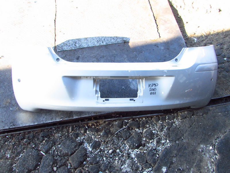 Бампер Toyota Vitz
