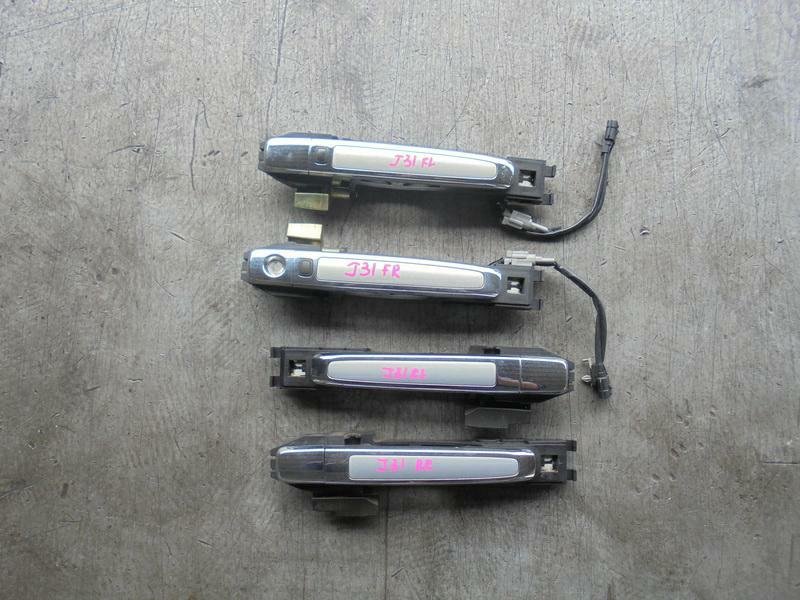 Ручка двери Nissan Teana