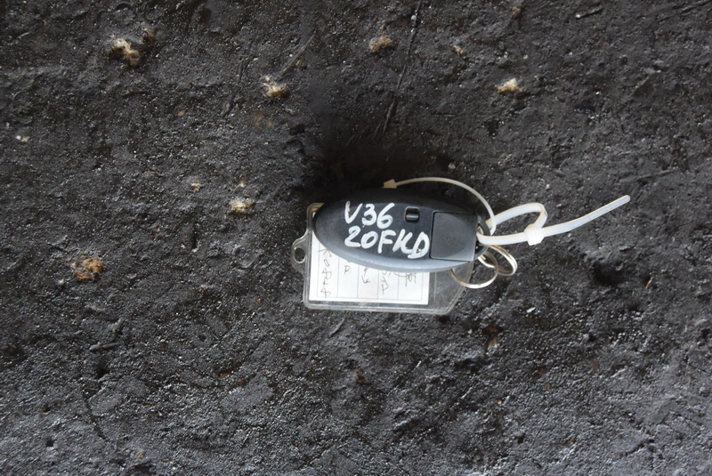 Ключ зажигания Nissan Skyline V36
