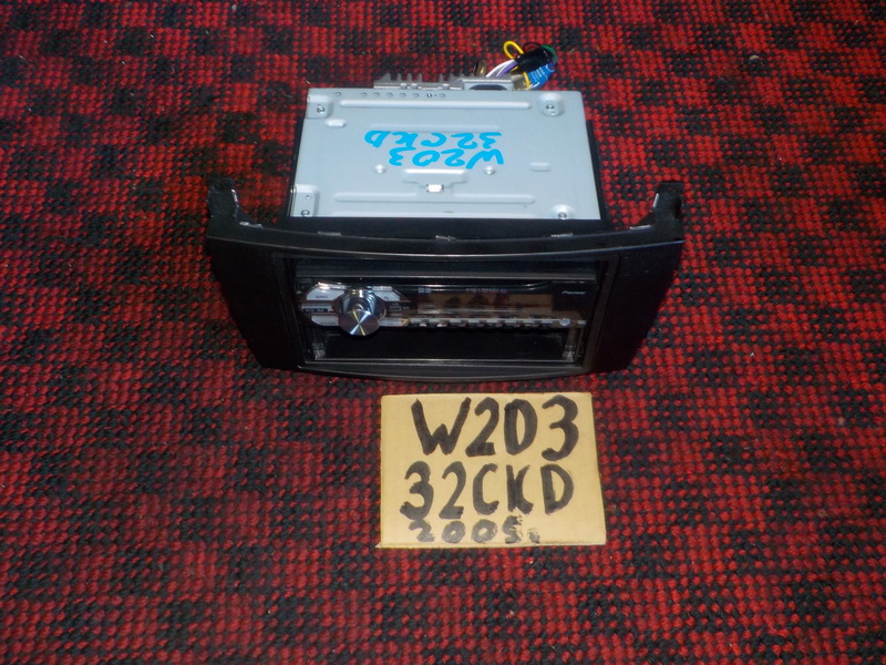 Магнитофон Mercedes-benz C-class