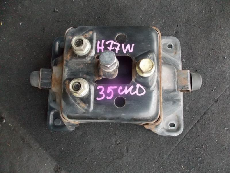 Крепеж запаски Mitsubishi Pajero Io H77W