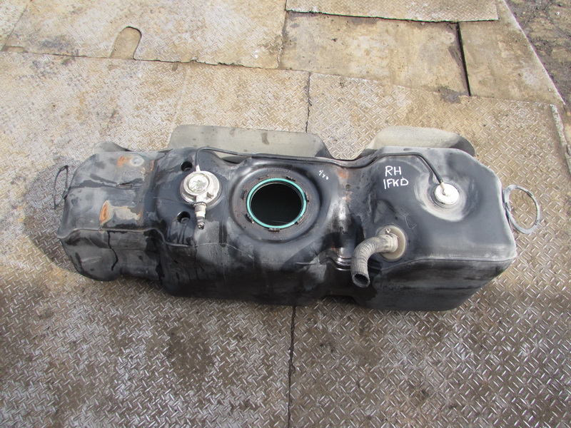 Топливный бак Dodge Ram DH