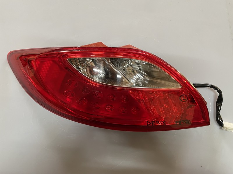 Стоп-сигнал Mazda Demio