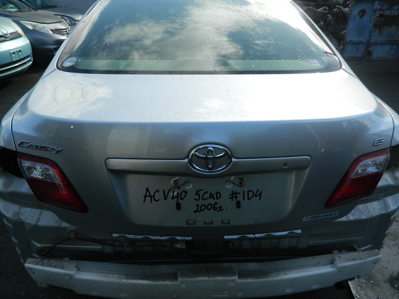 Крышка багажника Toyota Camry ACV40