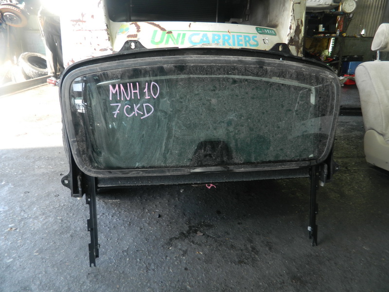 Люк Toyota Alphard MNH10