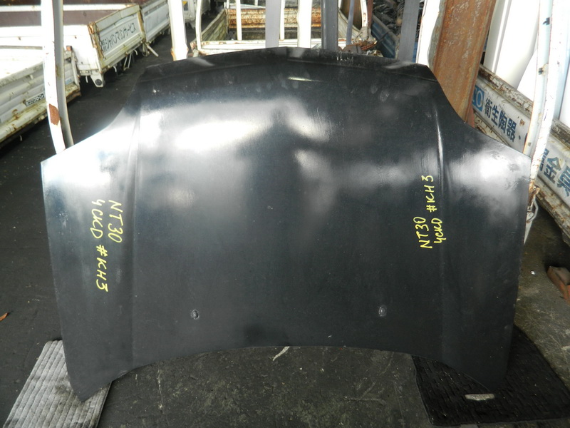 Капот Nissan X-Trail NT30