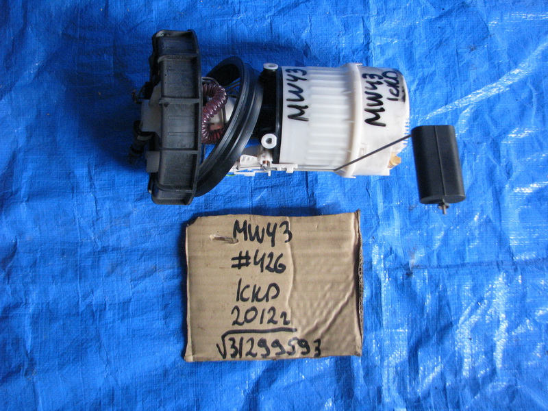 Топливный насос Volvo V50 MW43