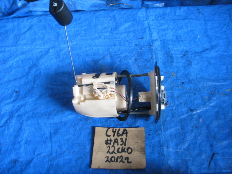 Топливный насос Mitsubishi Lancer