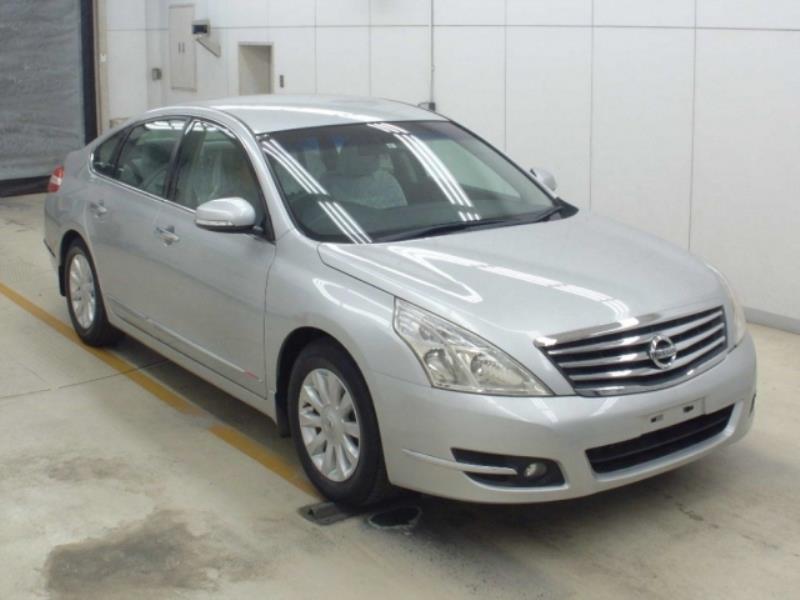 Nissan Teana J32