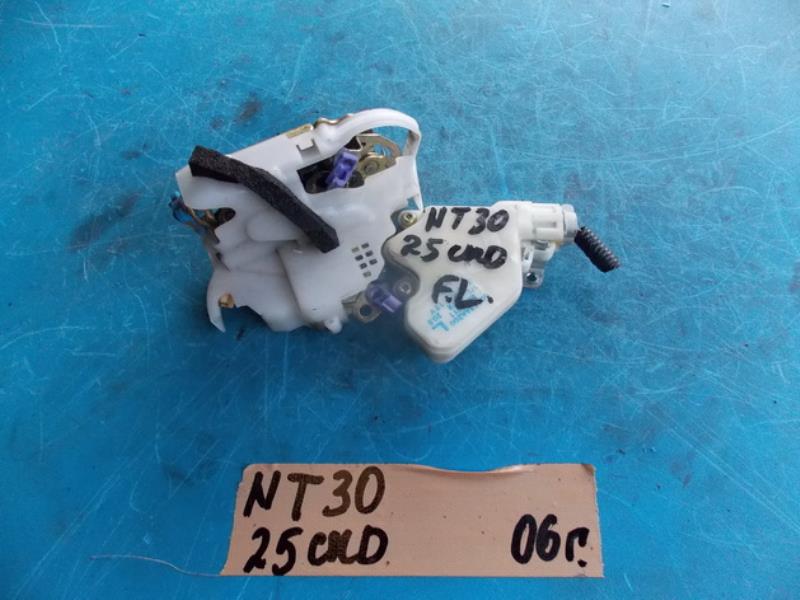 Замок двери Nissan X-Trail