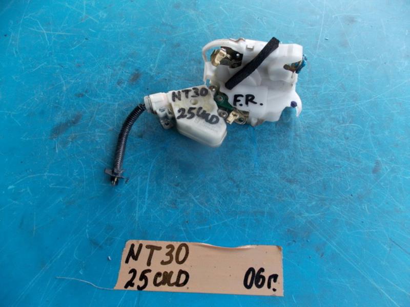 Замок двери Nissan X-Trail