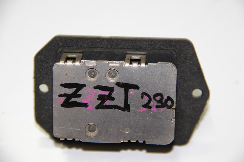 Резистор печки Toyota Celica ZZT230
