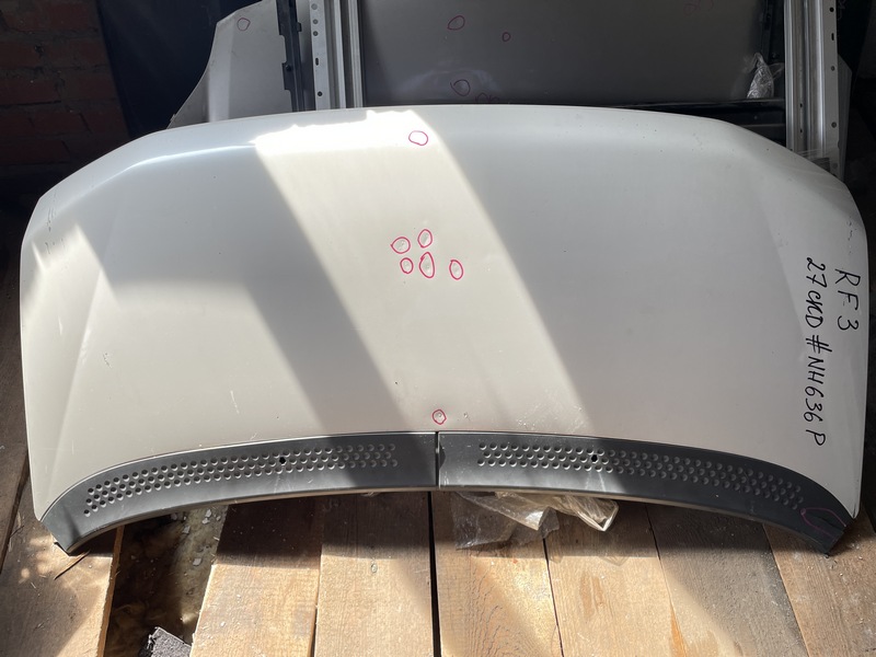 Капот Honda Stepwgn