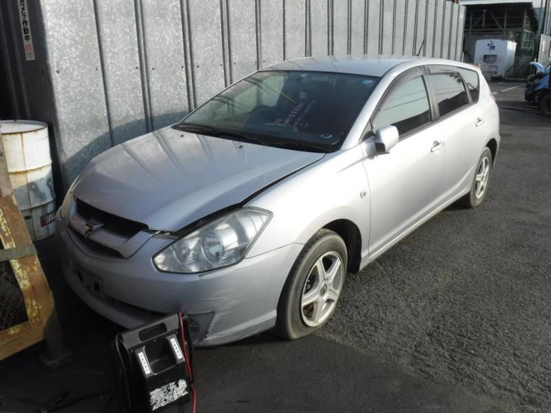 Toyota Caldina AZT241