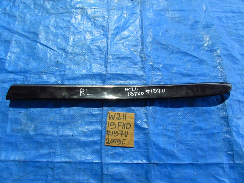 Молдинг на дверь Mercedes-benz E-class