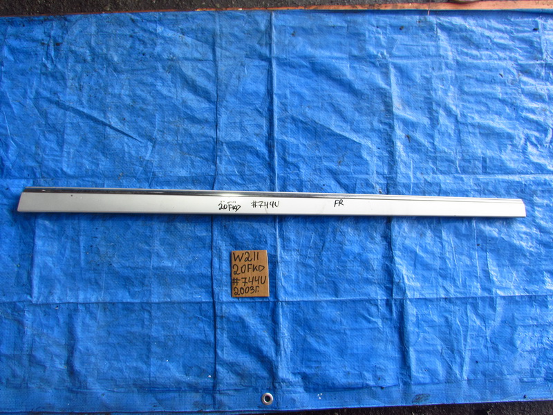 Молдинг на дверь Mercedes-benz E-class W211