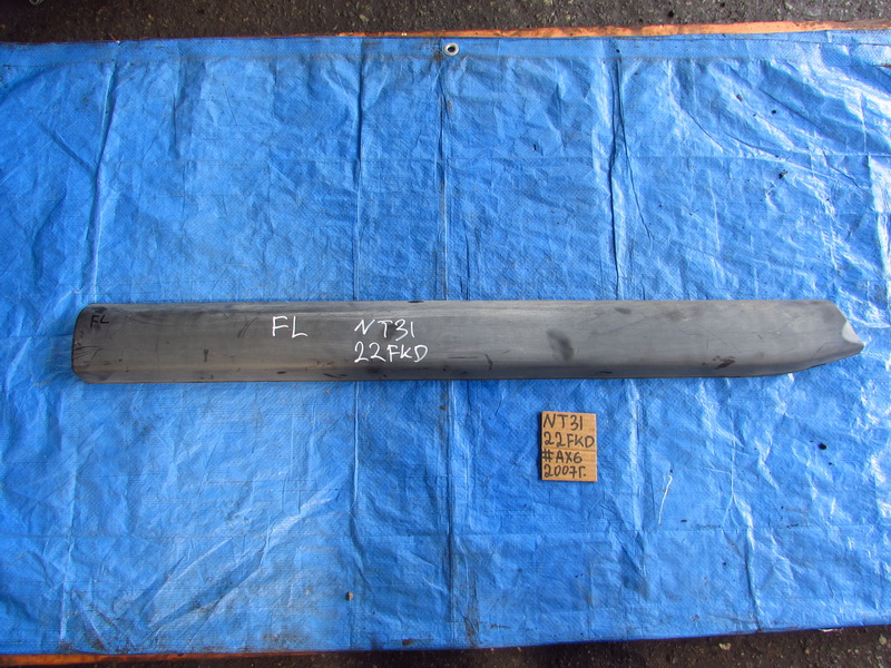 Молдинг на дверь Nissan X-Trail NT31