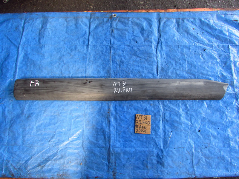 Молдинг на дверь Nissan X-Trail NT31