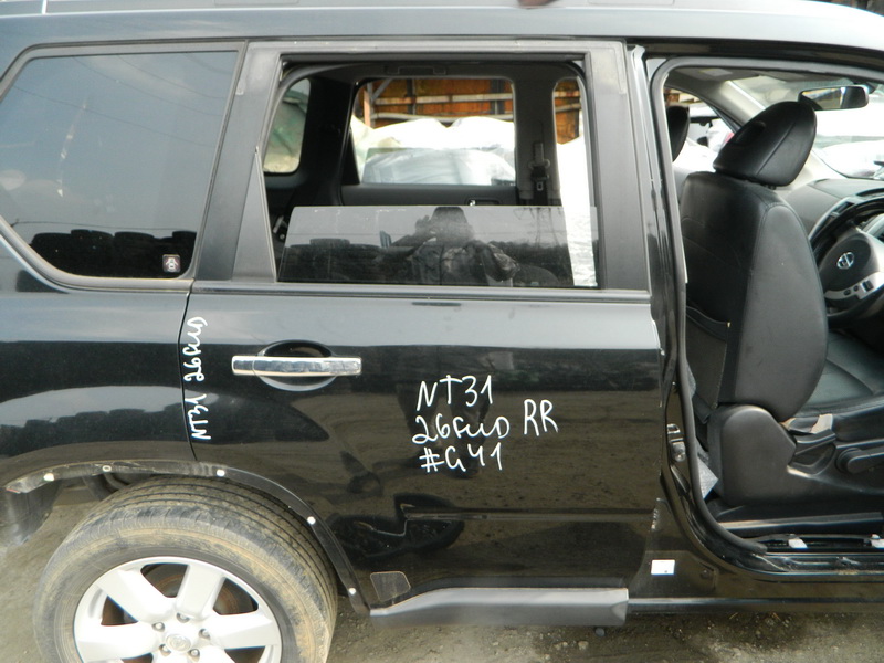 Дверь Nissan X-Trail NT31
