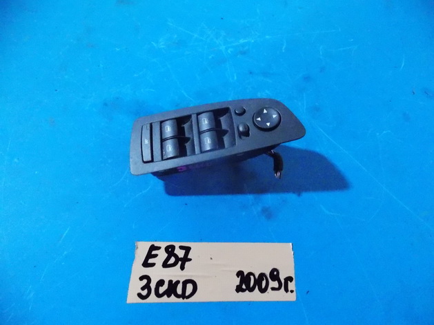 Кнопка стеклоподъемника BMW 1-series E87