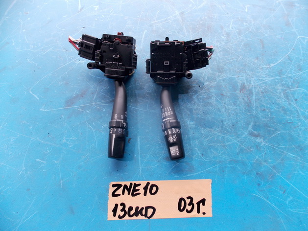 Подрулевой переключатель Toyota Wish