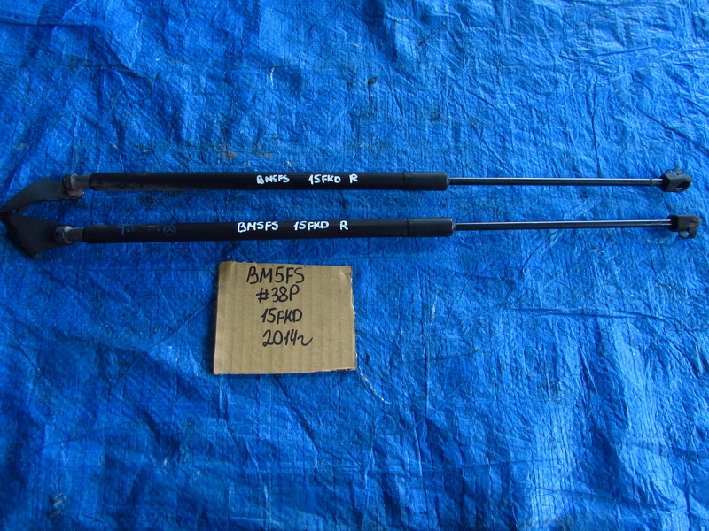 Амортизатор задней двери Mazda Axela BM5FS