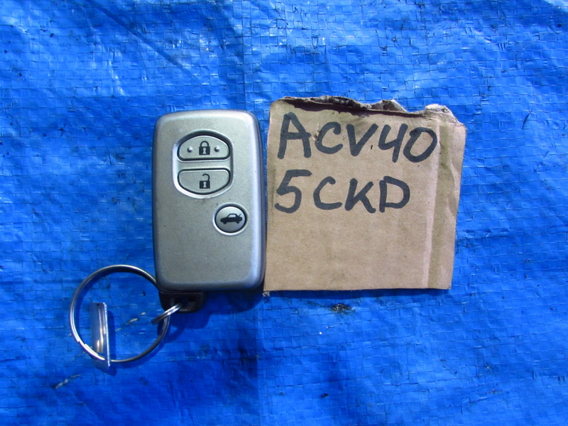 Ключ зажигания Toyota Camry ACV40