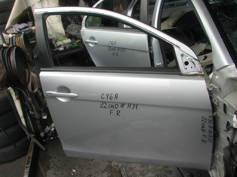 Дверь Mitsubishi Lancer