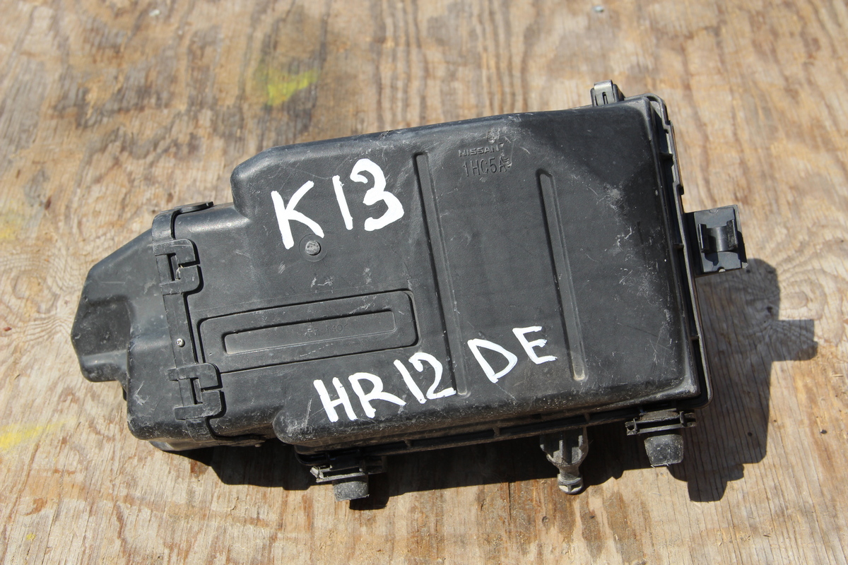 Корпус воздушного фильтра Nissan March K13