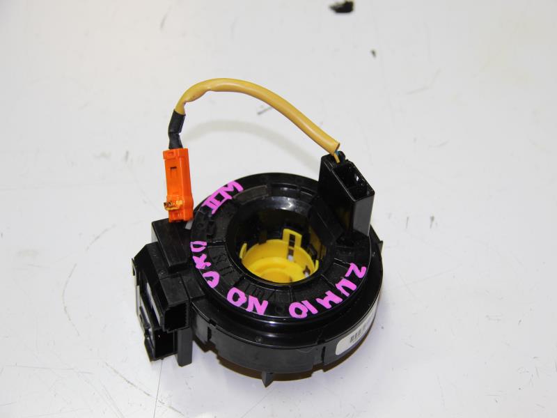 Шлейф подрулевой Toyota Isis