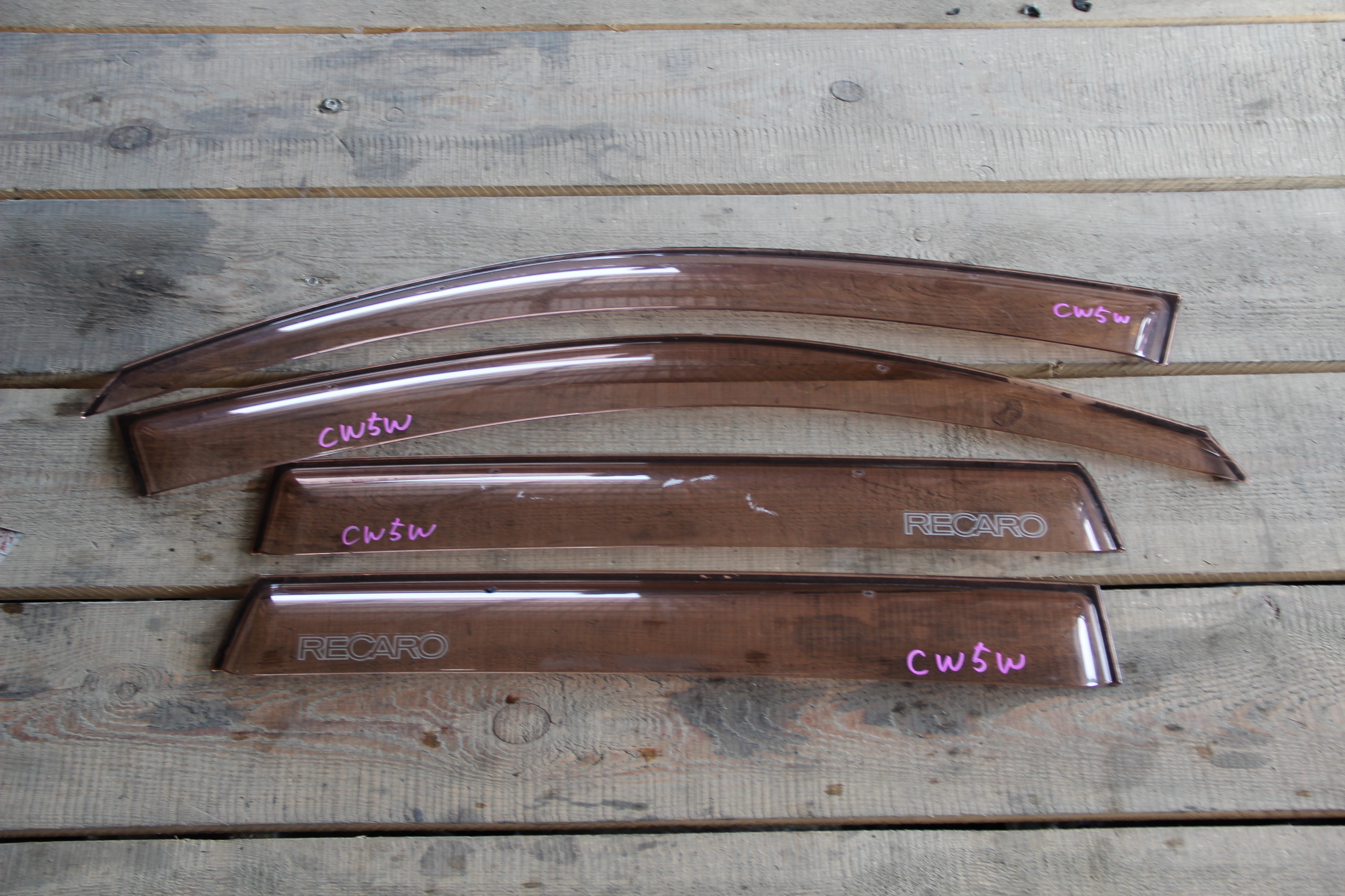 Ветровики Mitsubishi Outlander