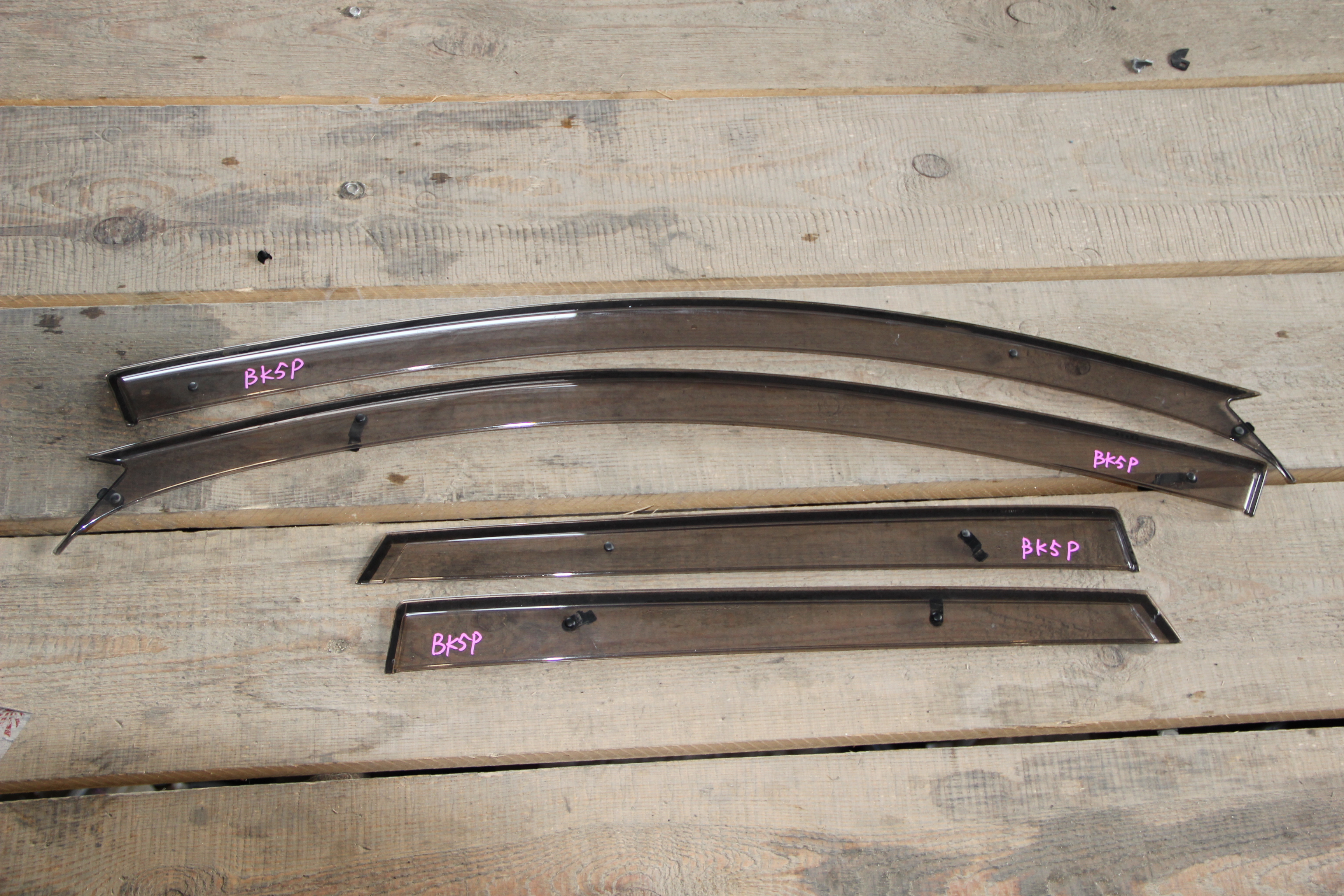 Ветровики Mazda Axela