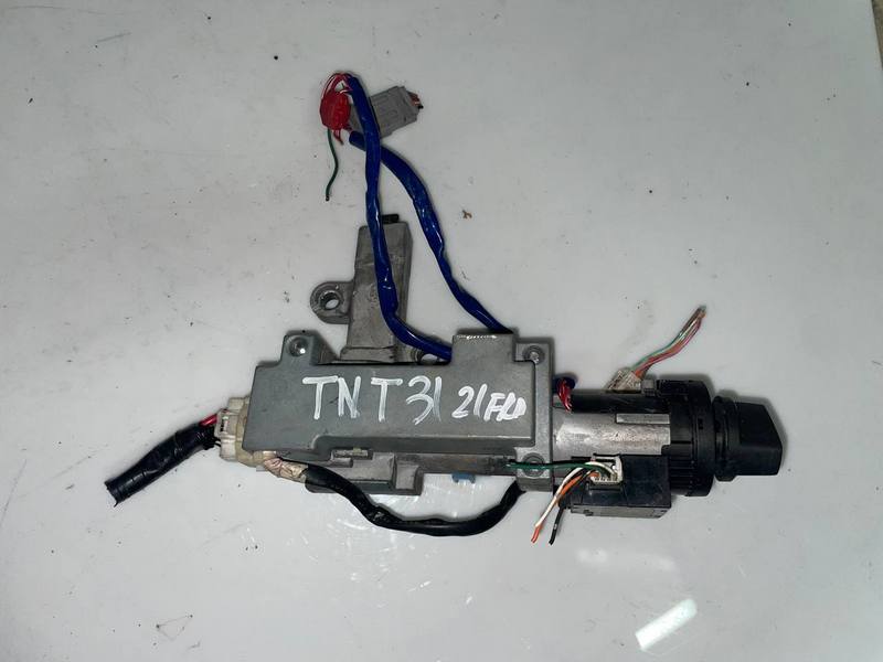 Замок зажигания Nissan X-Trail TNT31