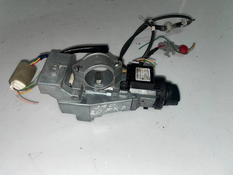 Замок зажигания Nissan Dualis