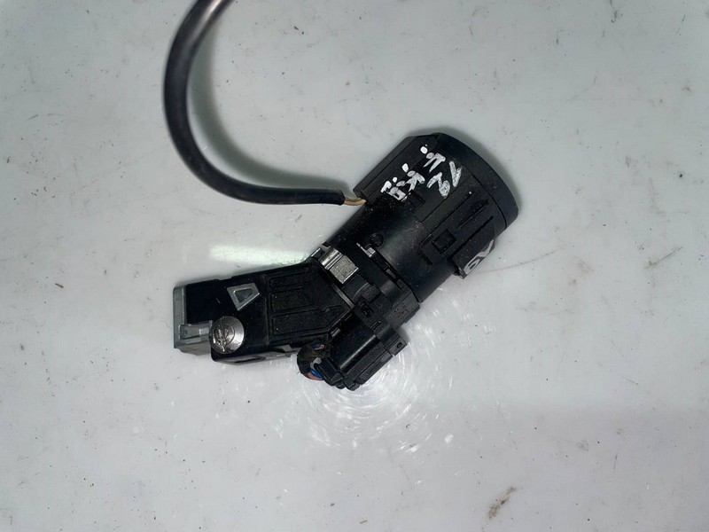 Замок зажигания Peugeot 208