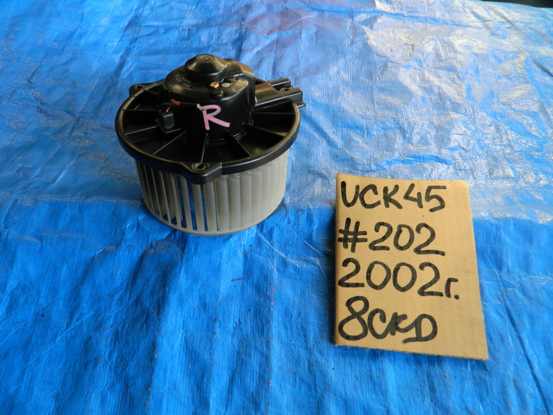 Моторчик печки Toyota Sequoia UCK45